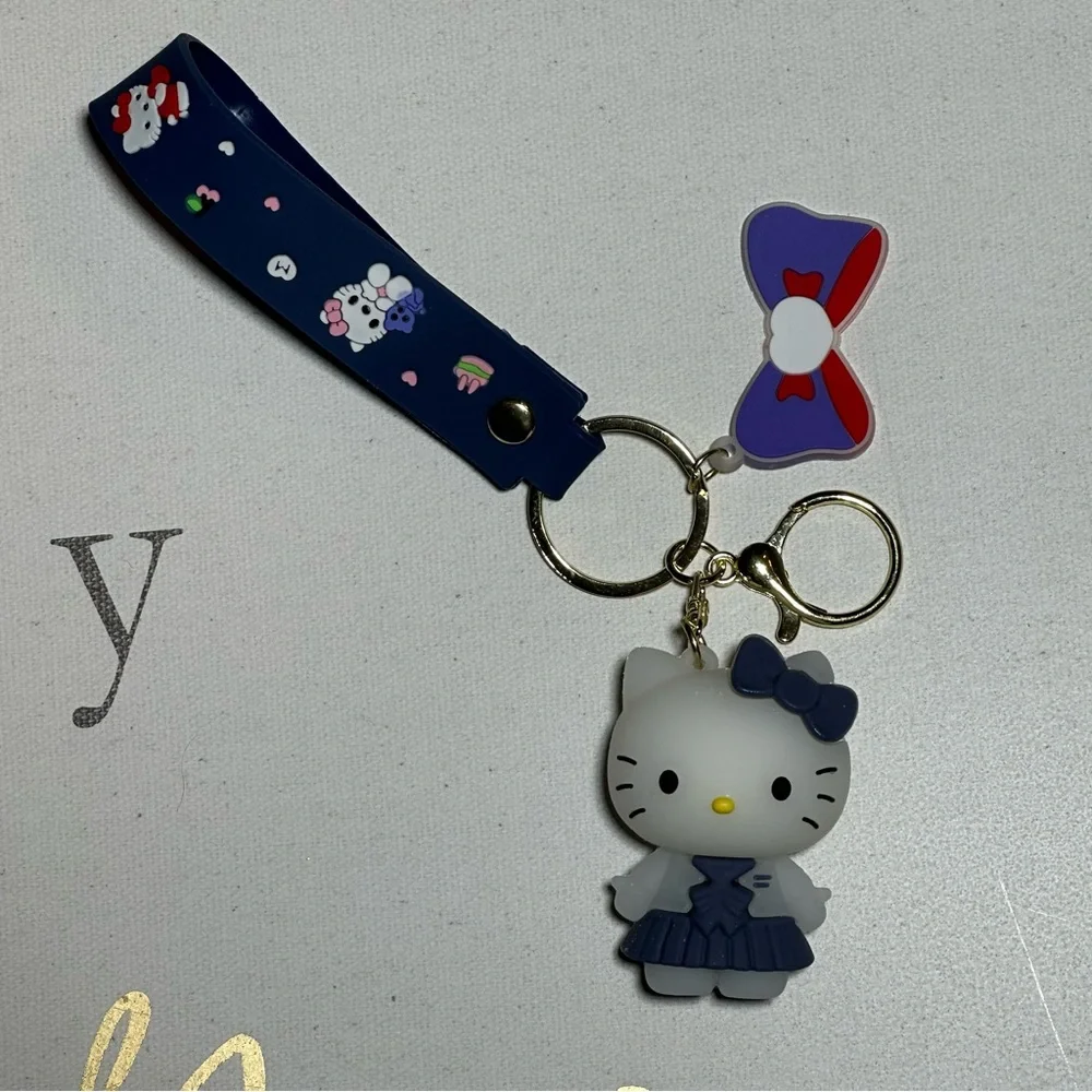 NEW SANRIO HELLO KITTY Silicone Keychain / Backpack Accessory